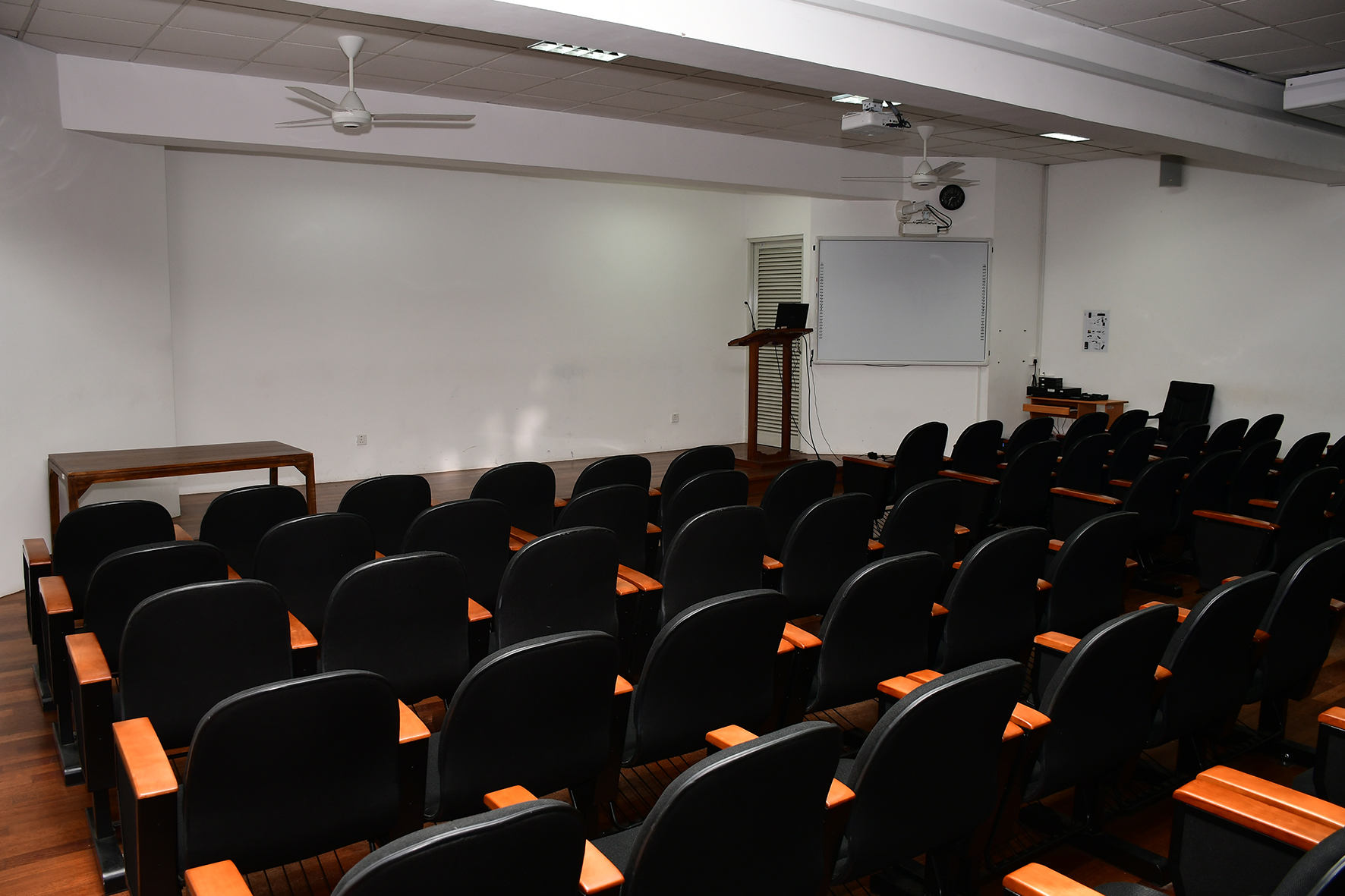 Hirig of Halls - Lecture Hall 1 - 2