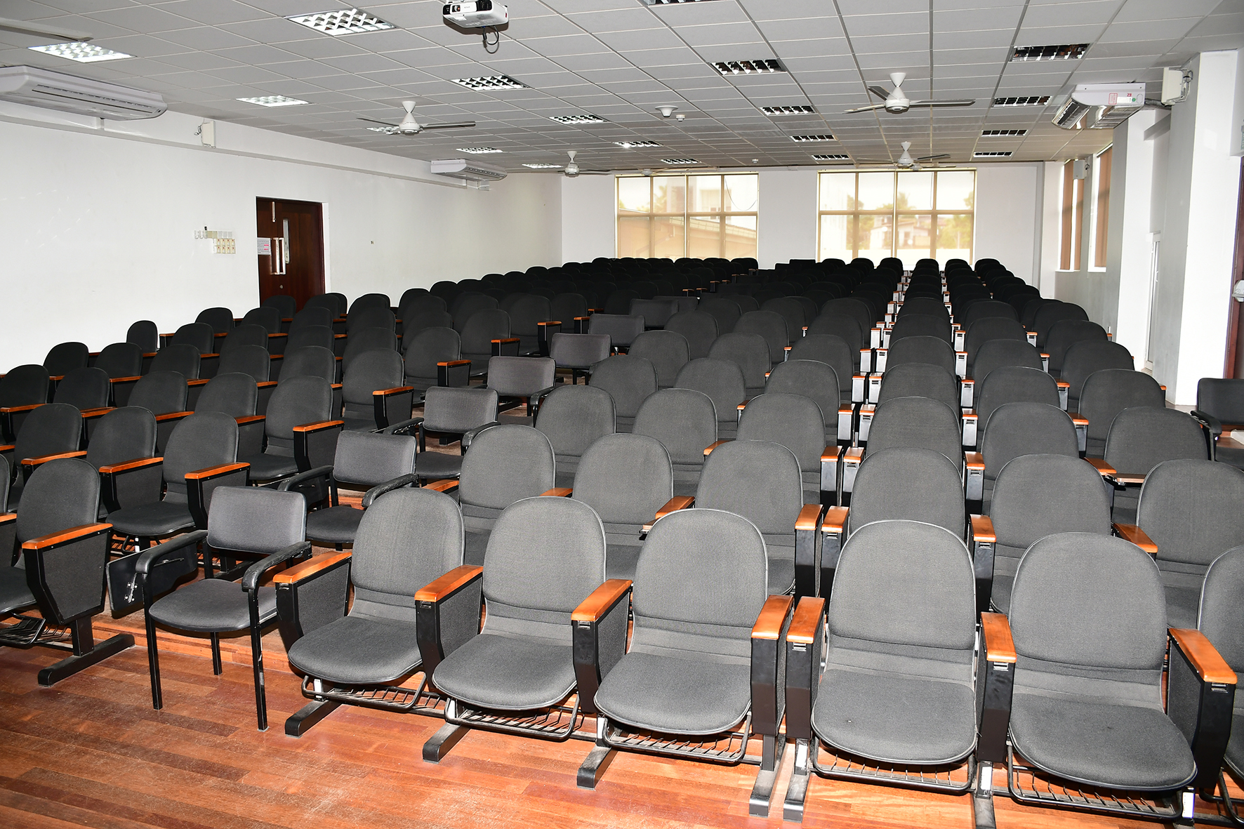 Hirig of Halls - Lecture Hall 2 - 1